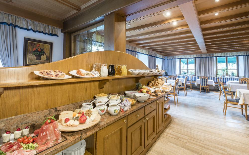 Lener Wirtshaus & Hotel คัมโป ดิ เทรนส์ ภายนอก รูปภาพ