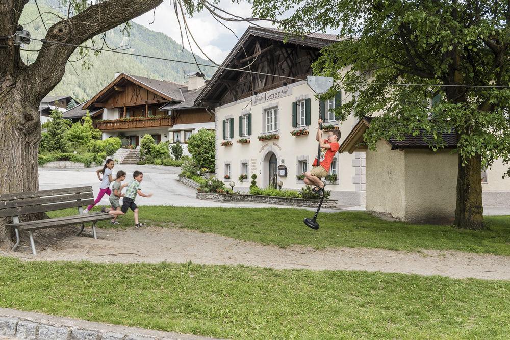 Lener Wirtshaus & Hotel คัมโป ดิ เทรนส์ ภายนอก รูปภาพ